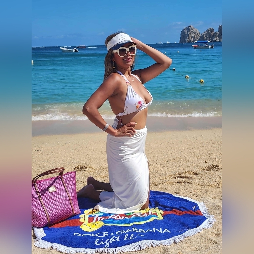 Dolce & Gabbana Beach Towel - Picture 3 of 3
